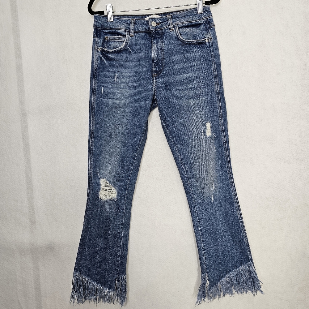 Zara Straight Leg Cropped Fringe Hem Distressed Jeans size 6